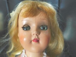 p90 toni blonde face a
